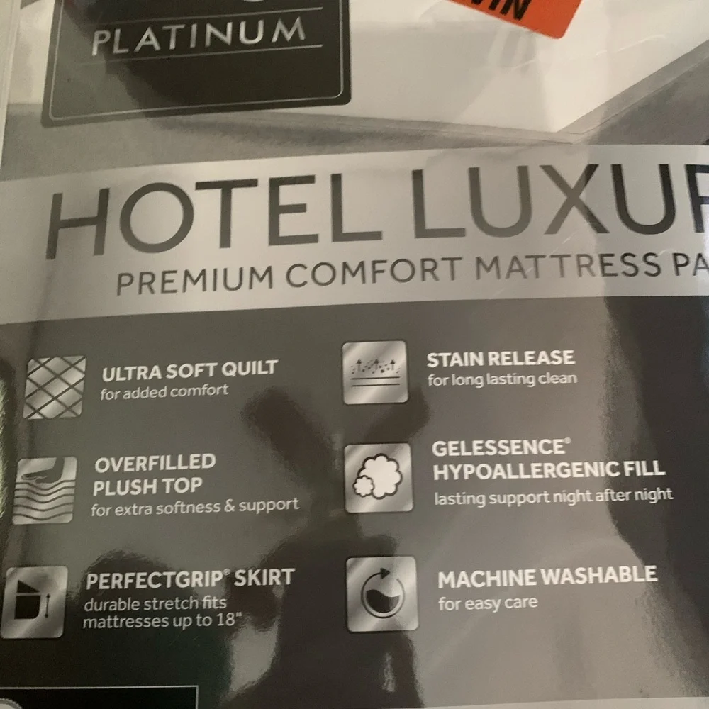 Sealy Platinum Hotel Luxury Mattress Pad - White